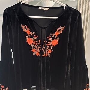 Gorgeous Velvet Chelsea and Violet top